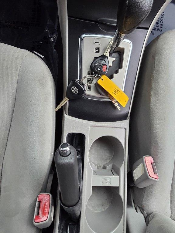 Toyota Corolla  2010