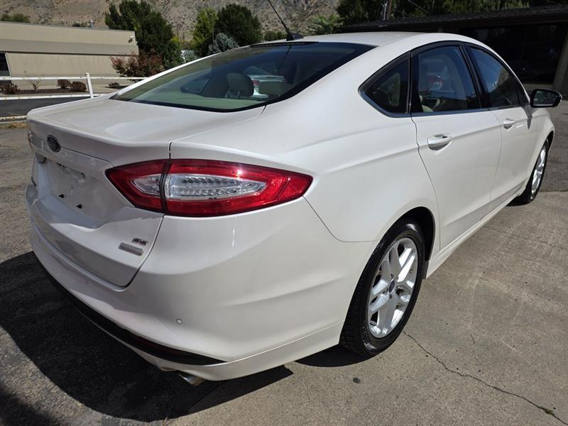 Ford Fusion  2016