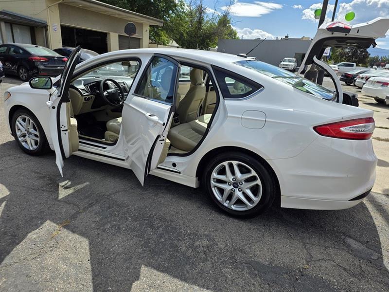 Ford Fusion  2016