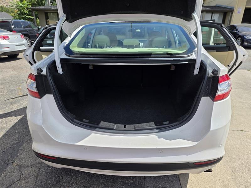 Ford Fusion  2016