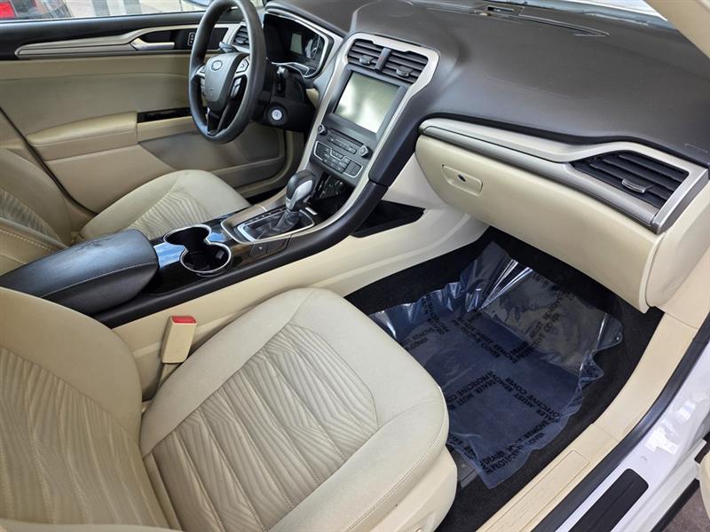 Ford Fusion  2016
