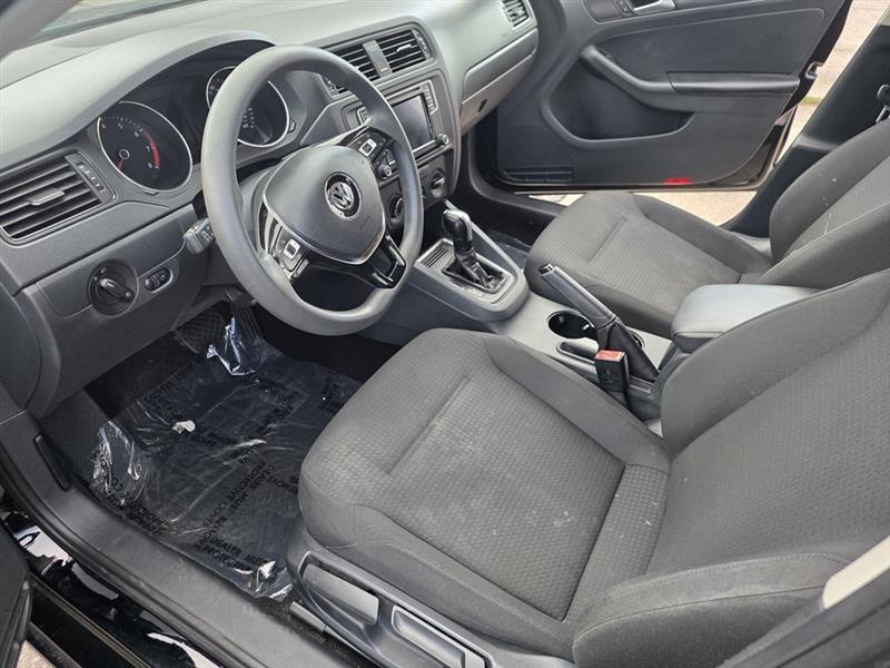 Volkswagen Jetta  2016