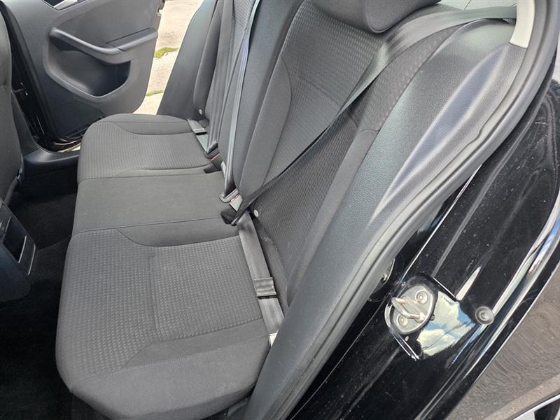Volkswagen Jetta  2016