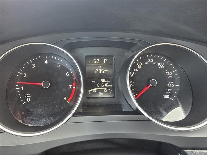 Volkswagen Jetta  2016