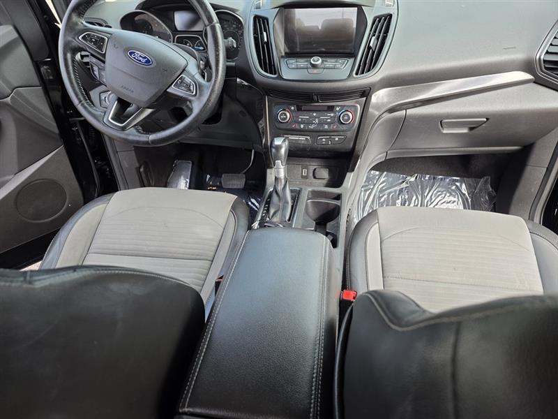 Ford Escape  2017