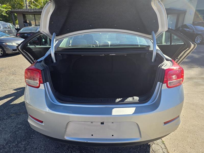 Chevrolet Malibu  2013
