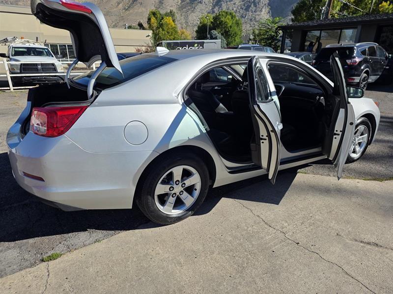 Chevrolet Malibu  2013