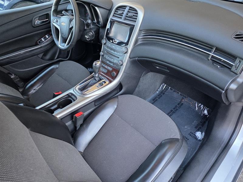 Chevrolet Malibu  2013