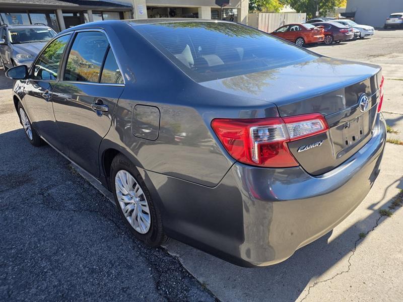 Toyota Camry  2012