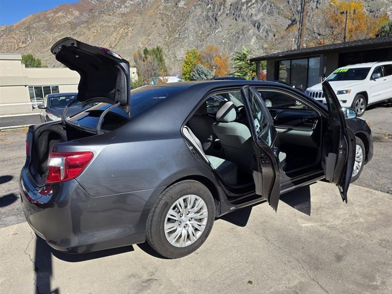Toyota Camry  2012