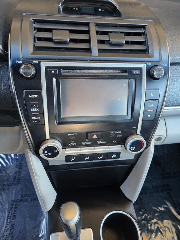 Toyota Camry  2012