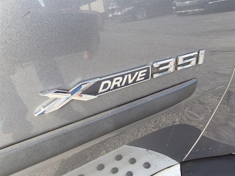 BMW X5  2012
