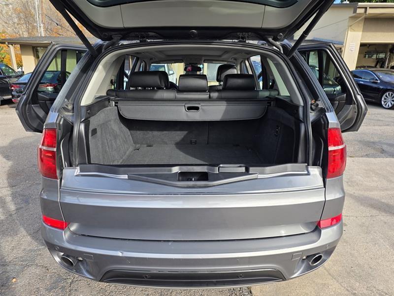 BMW X5  2012