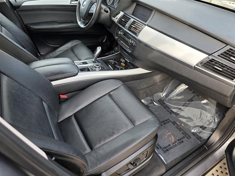 BMW X5  2012