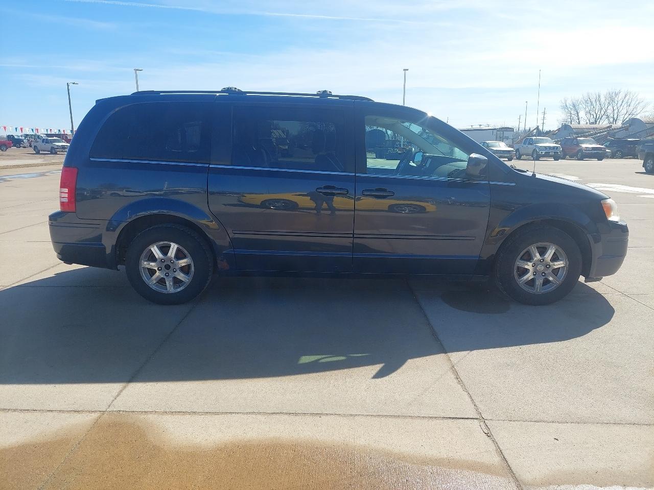 2008 Chrysler Town & Country Touring