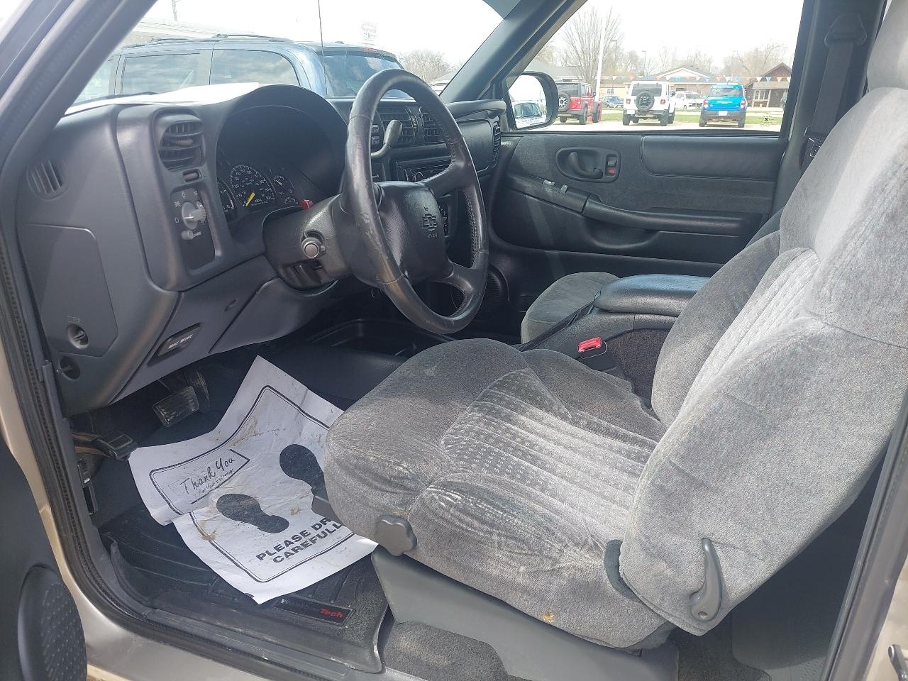 Chevrolet S10 Pickup LS Ext. Cab 4WD 2001