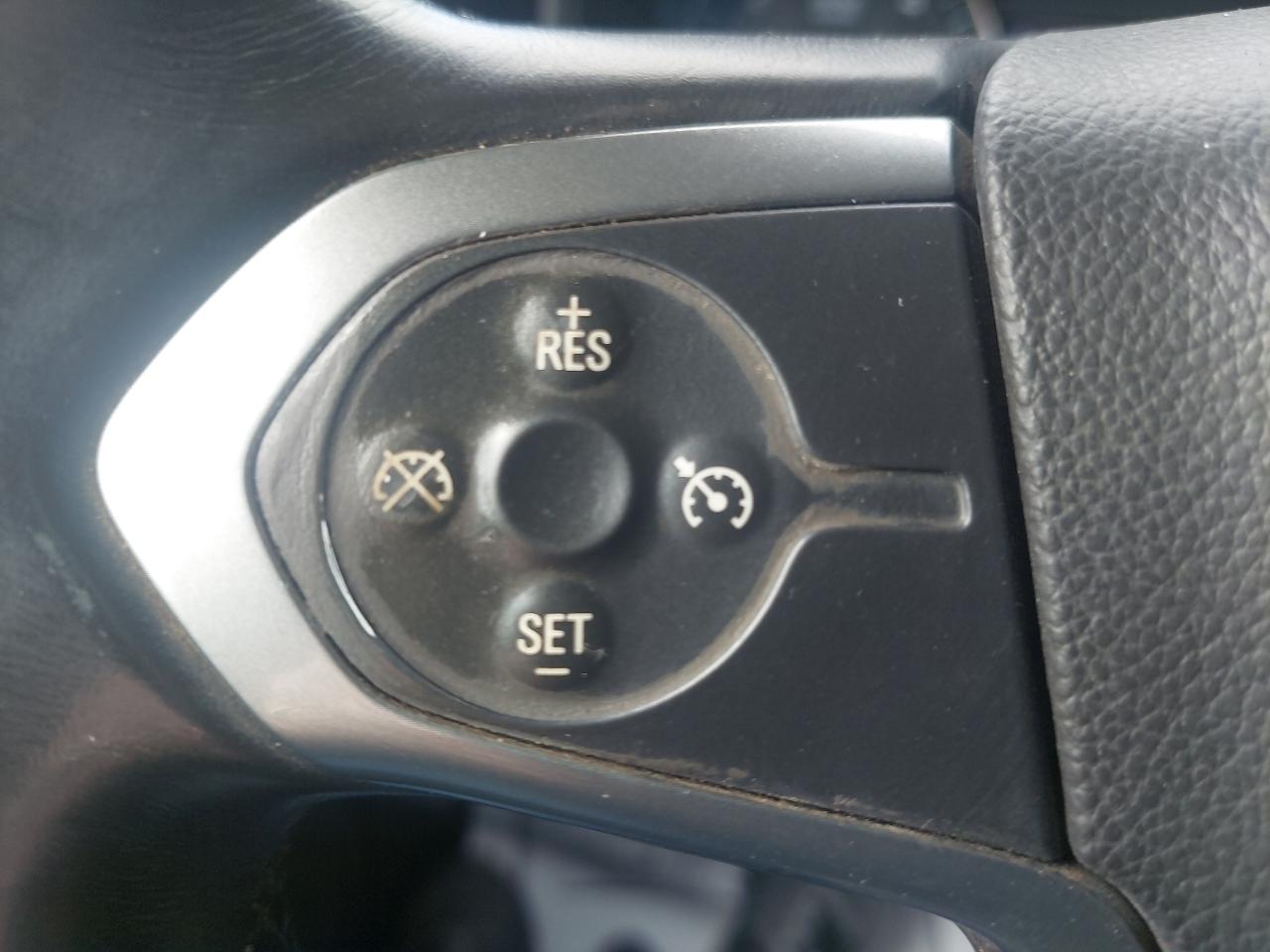 Chevrolet Silverado 1500 1LT Crew Cab 4WD 2014