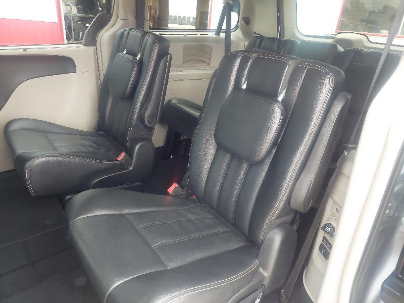 Chrysler Town & Country Touring 2014