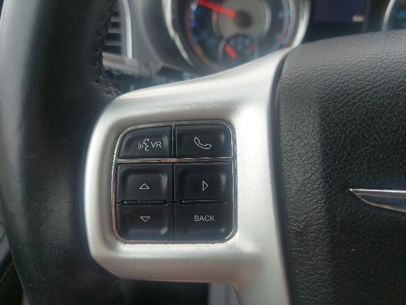 Chrysler Town & Country Touring 2014
