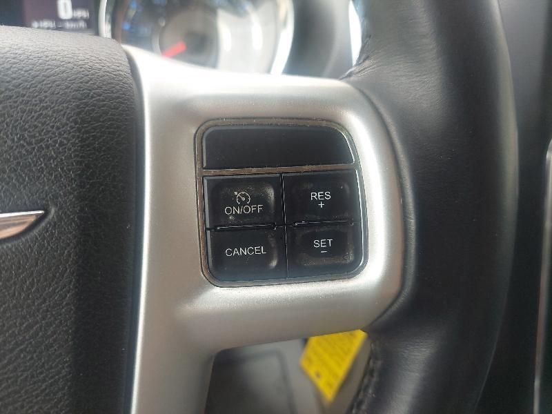 Chrysler Town & Country Touring 2014