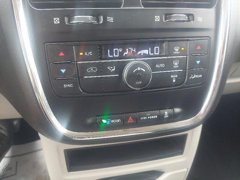 Chrysler Town & Country Touring 2014
