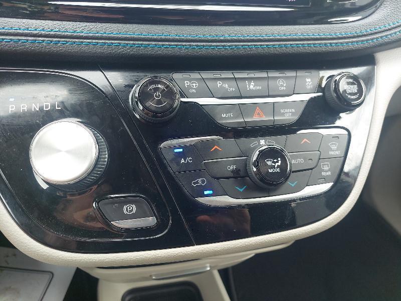 Chrysler Pacifica Touring-L 2021