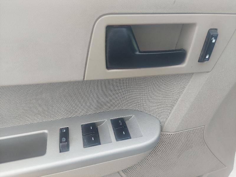 Ford Escape XLT 4WD 2011