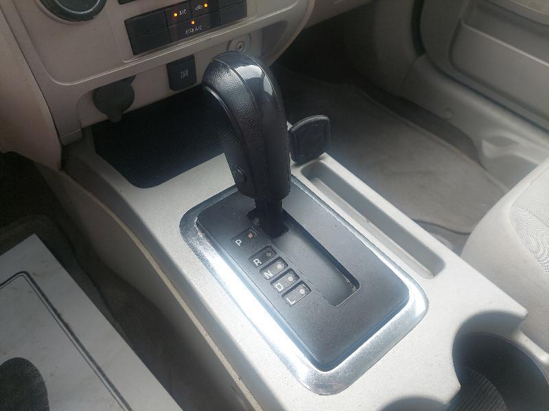 Ford Escape XLT 4WD 2011