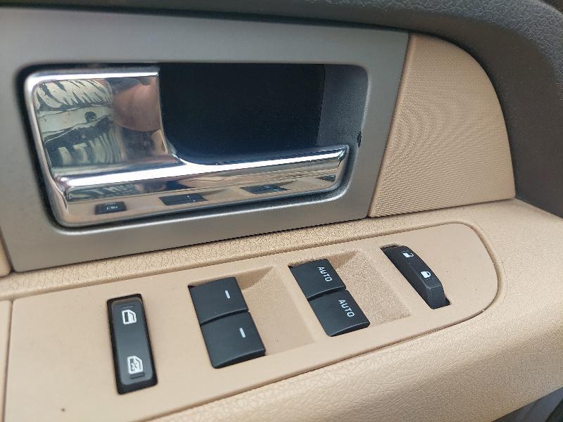 Ford F-150 XL SuperCab 8-ft. Bed 4WD 2011