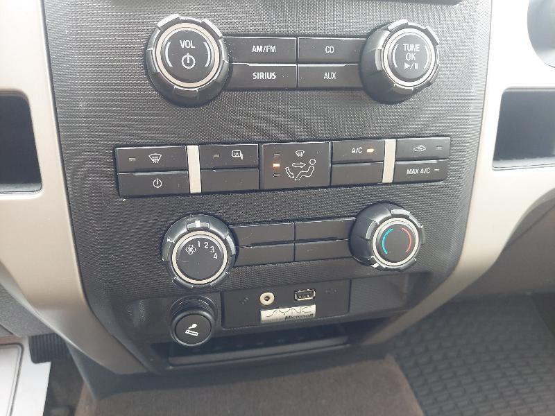 Ford F-150 XL SuperCab 8-ft. Bed 4WD 2011