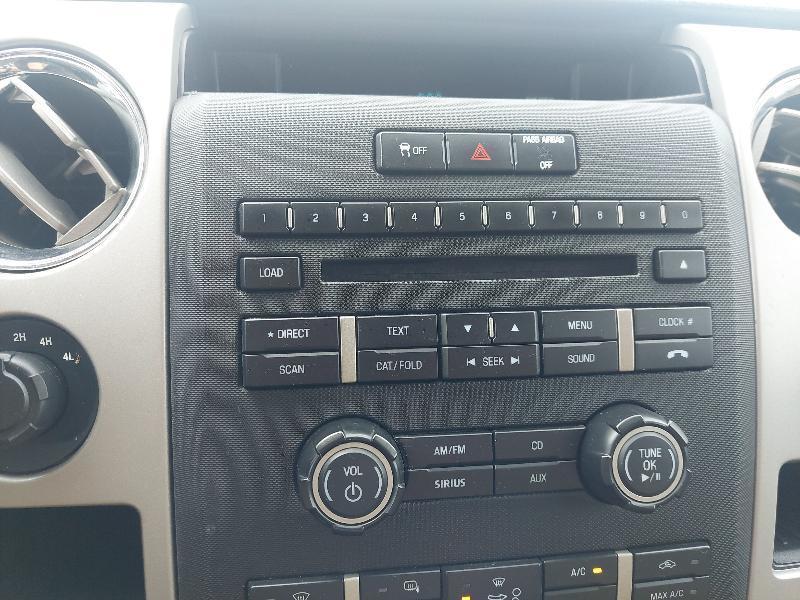 Ford F-150 XL SuperCab 8-ft. Bed 4WD 2011