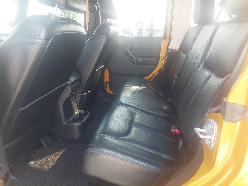Jeep Wrangler Unlimited Sahara 4WD 2014