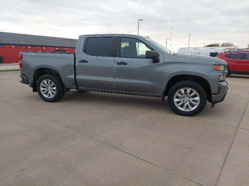 2020 Chevrolet Silverado 1500 Custom Crew Cab Long Box 4WD