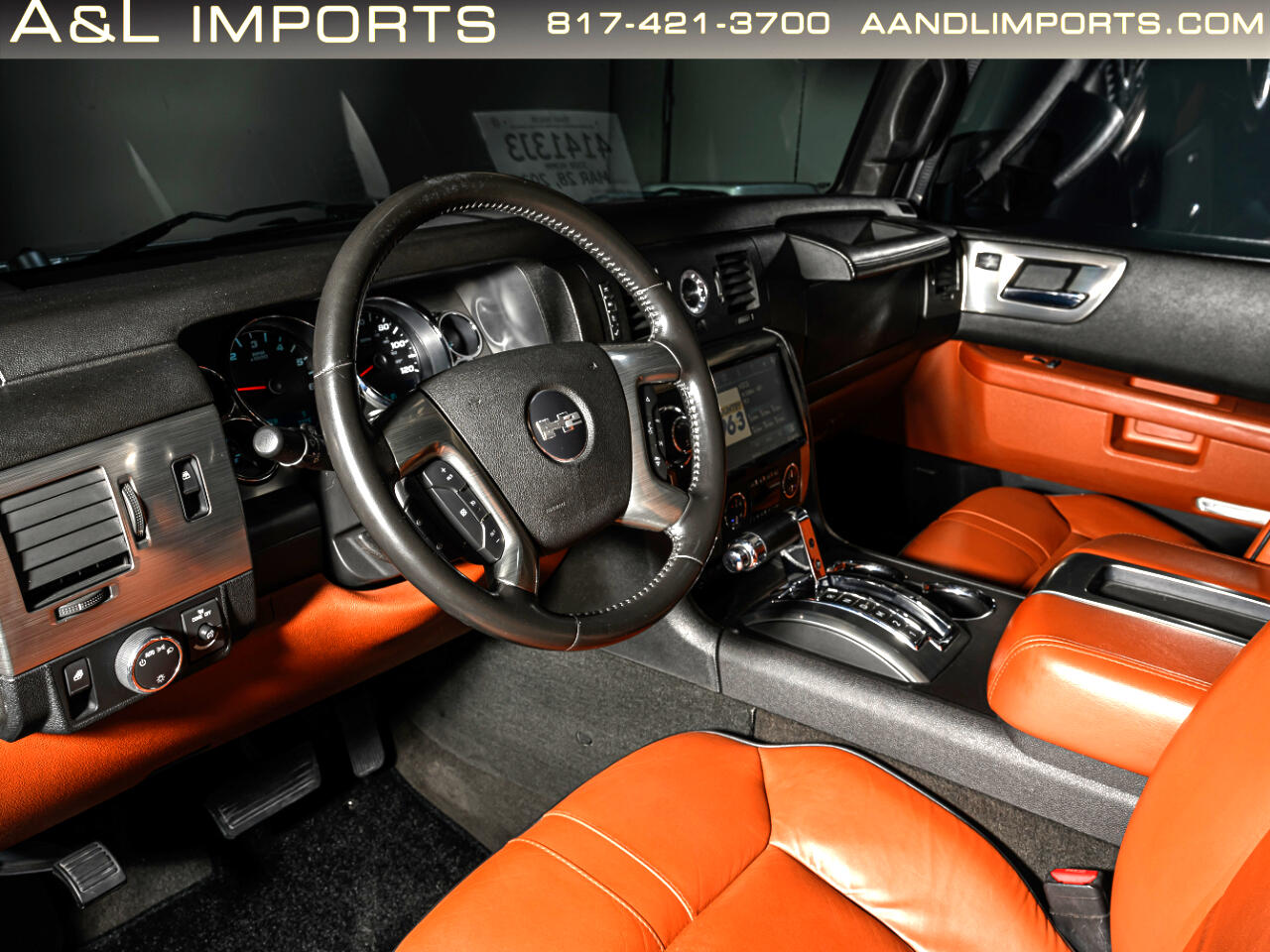2009 Hummer H2 SUT Luxury photo 3