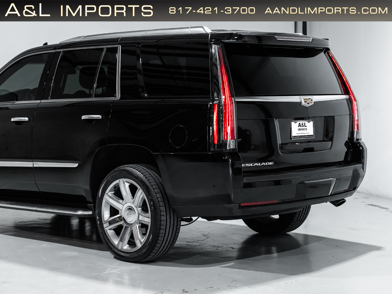 Cadillac Escalade 4WD 4dr Luxury 2019