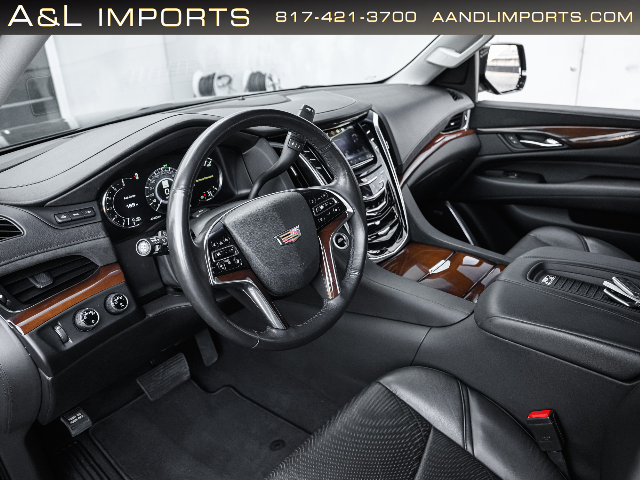 Cadillac Escalade 4WD 4dr Luxury 2019