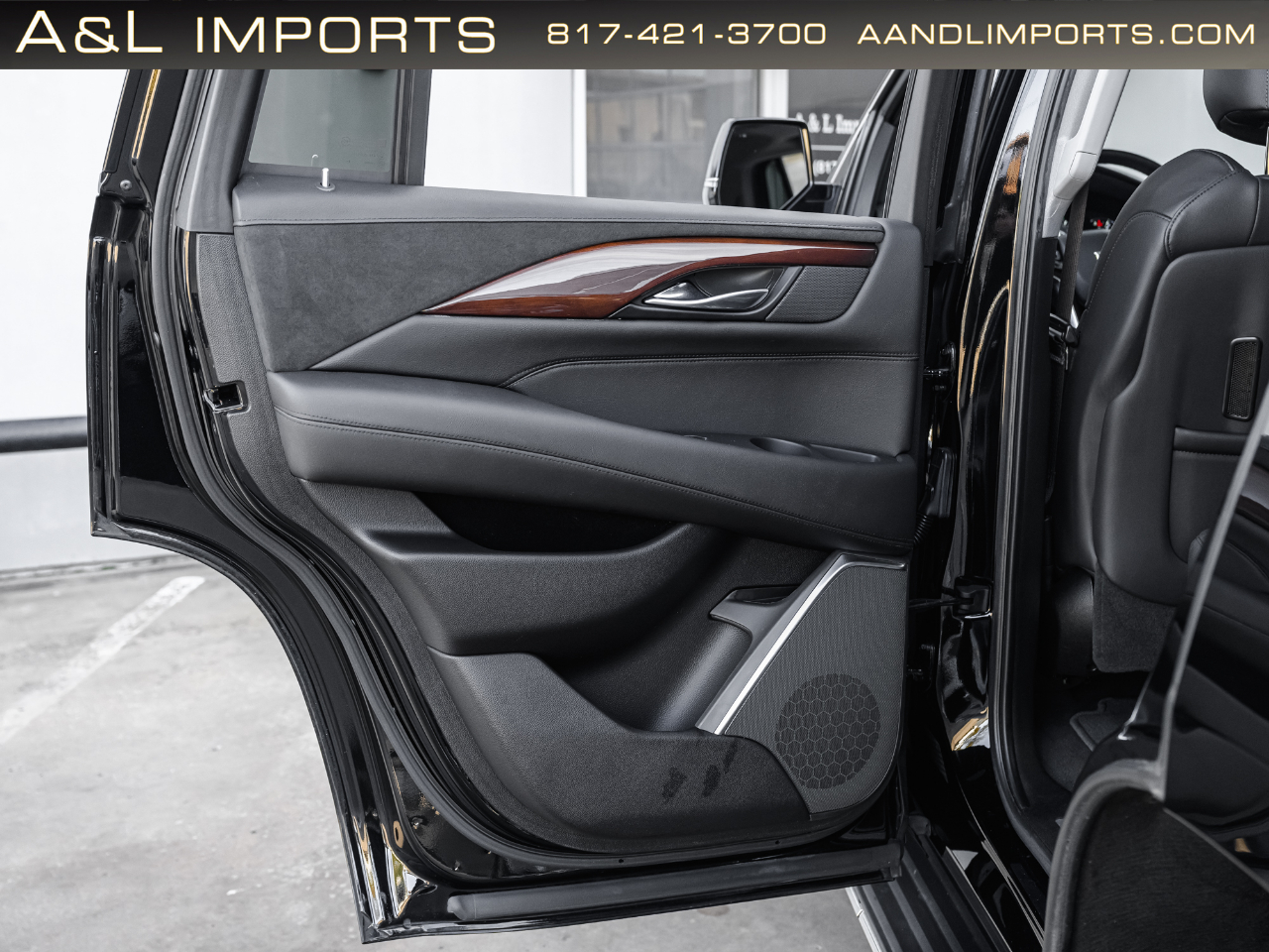 Cadillac Escalade 4WD 4dr Luxury 2019