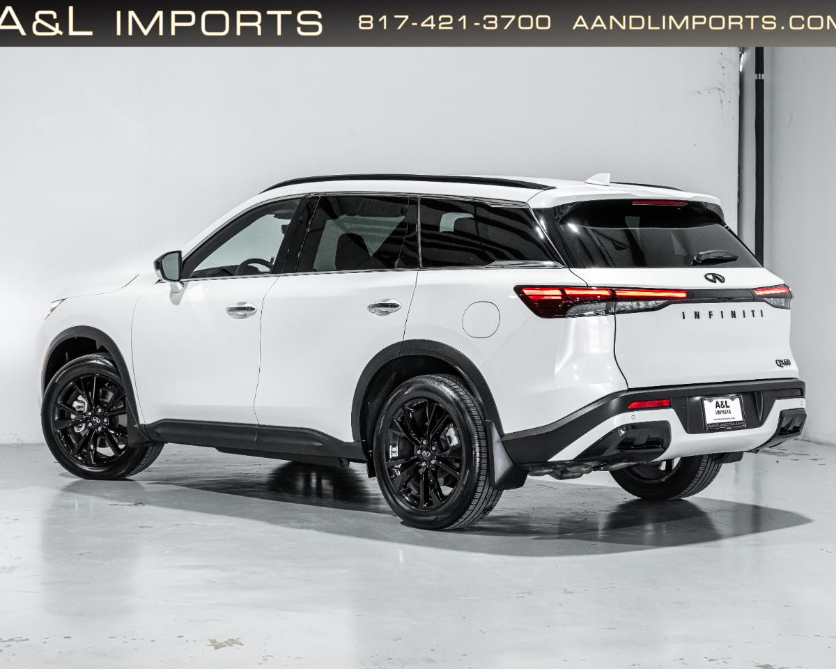 Infiniti QX60 LUXE FWD 2025