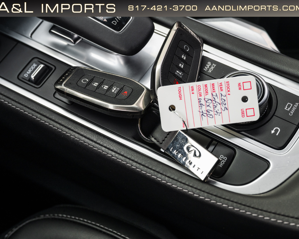 Infiniti QX60 LUXE FWD 2025