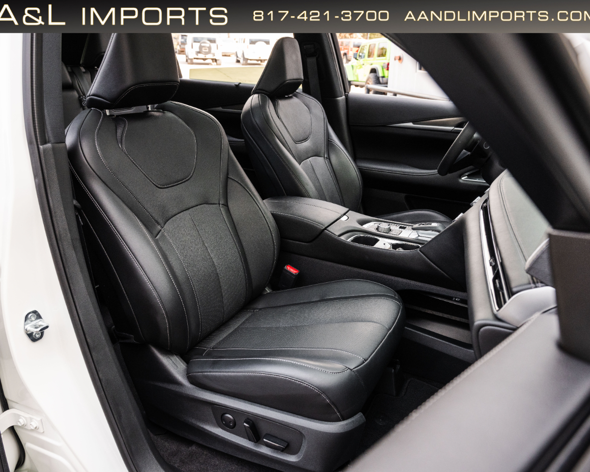 Infiniti QX60 LUXE FWD 2025