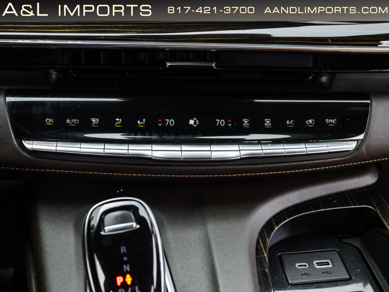 Cadillac Escalade 4WD 4dr Premium Luxury 2022