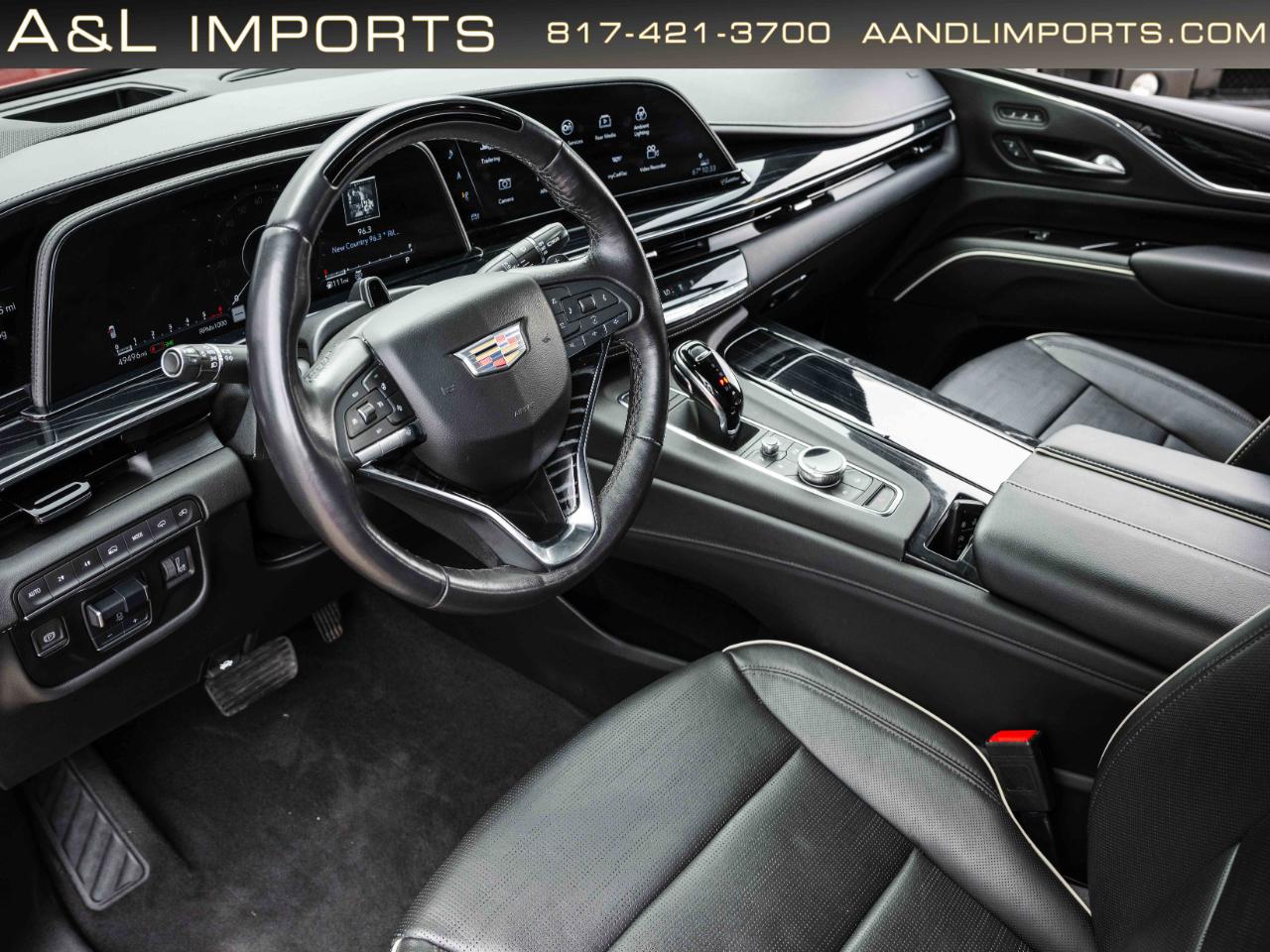 Cadillac Escalade photo 2