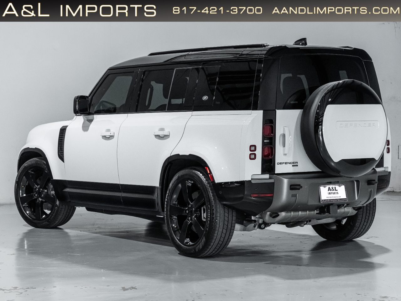 Land Rover Defender 110 X-Dynamic SE AWD 2023
