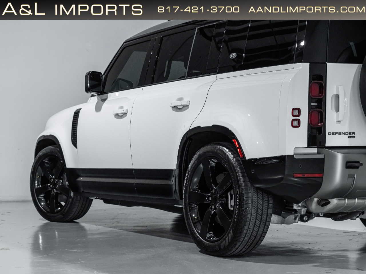 Land Rover Defender 110 X-Dynamic SE AWD 2023