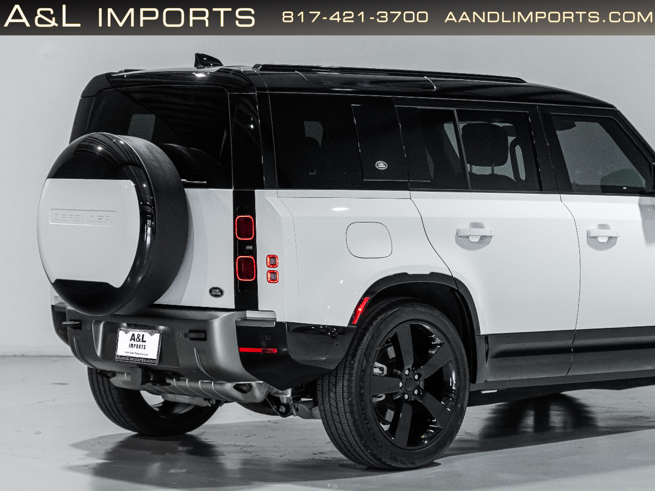 Land Rover Defender 110 X-Dynamic SE AWD 2023