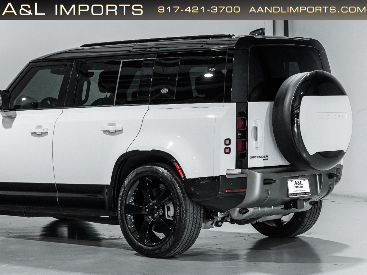 Land Rover Defender 110 X-Dynamic SE AWD 2023