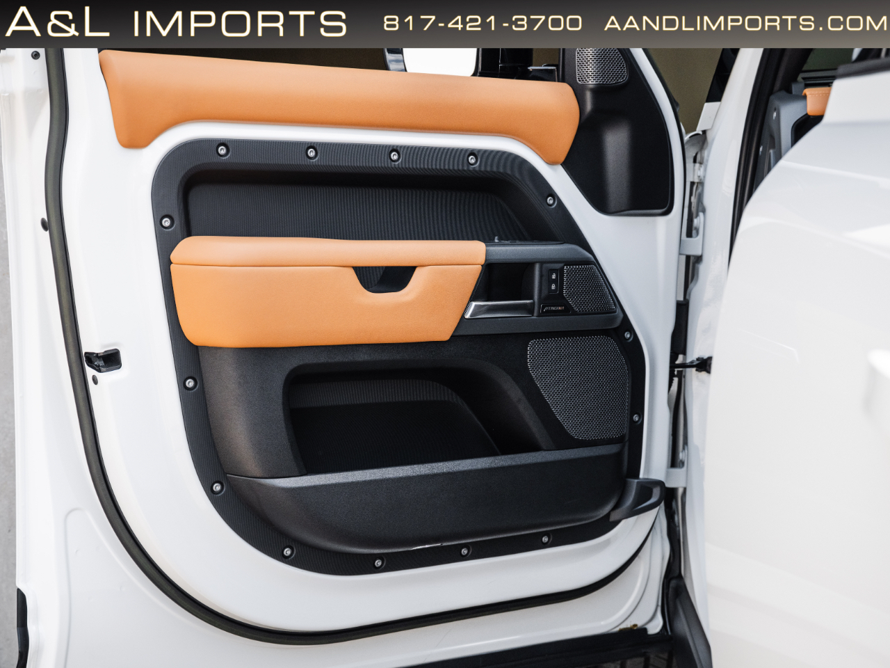 Land Rover Defender 110 X-Dynamic SE AWD 2023