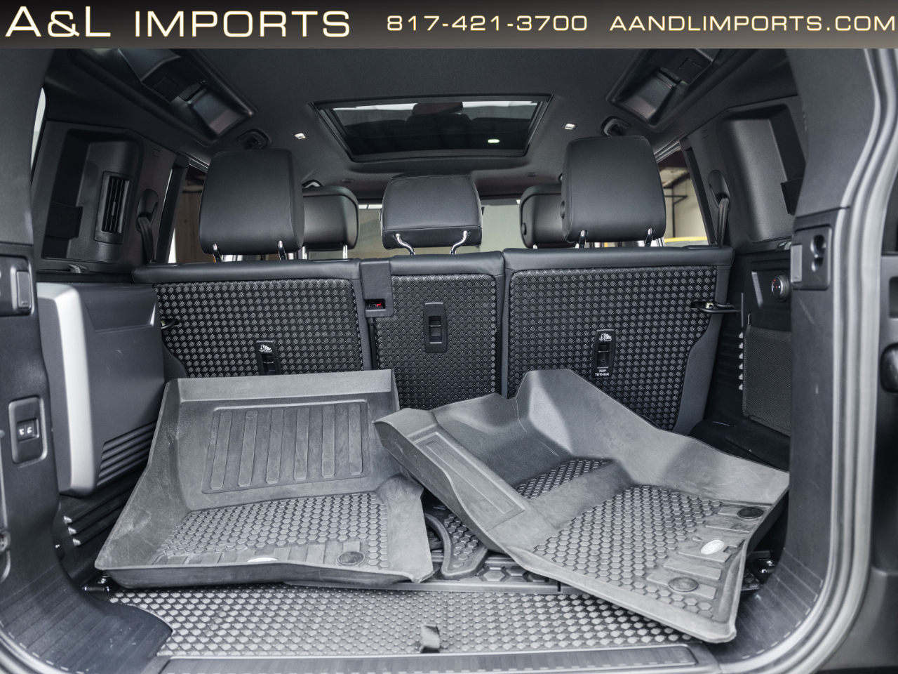 Land Rover Defender 110 X-Dynamic SE AWD 2023