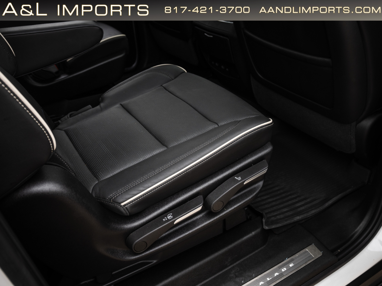 Cadillac Escalade ESV 4WD 4dr Premium Luxury 2024