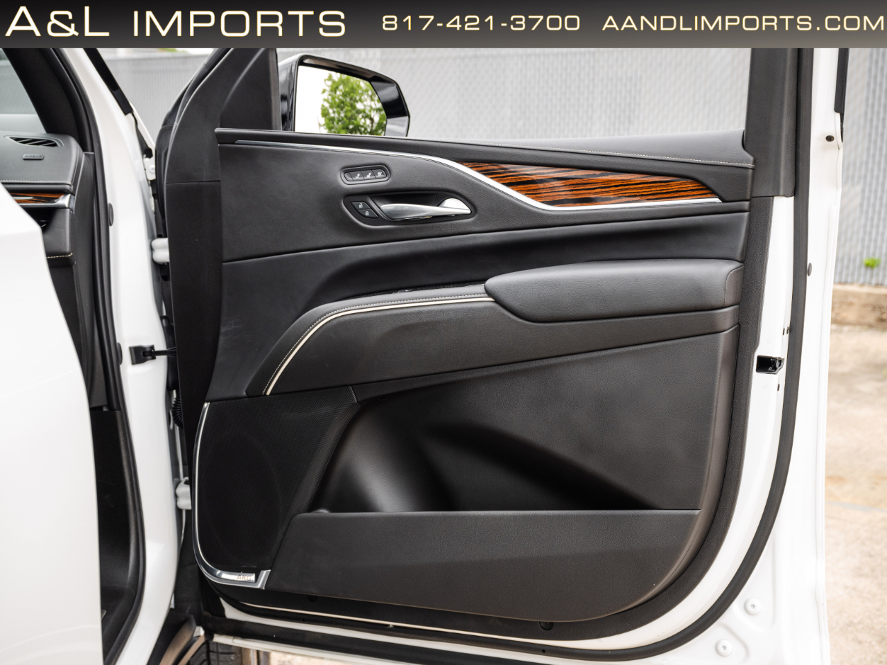 Cadillac Escalade ESV 4WD 4dr Premium Luxury 2024